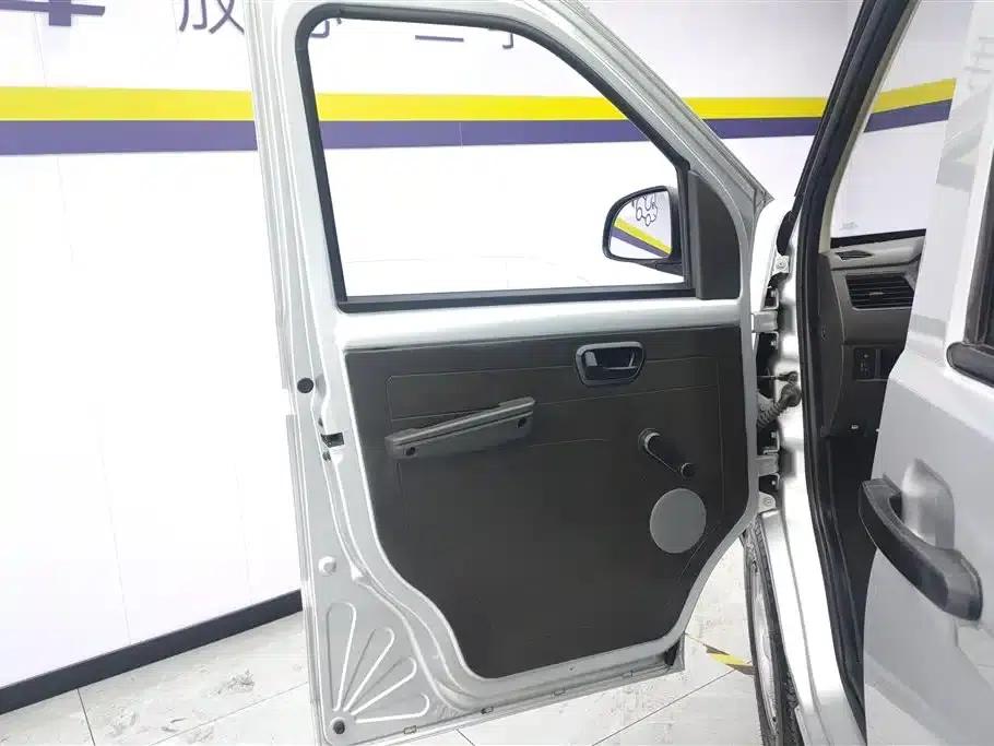 Wuling Rongguang Mini Truck 2019 1.2L Basic Dual Cab LSI — миниатюра 7
