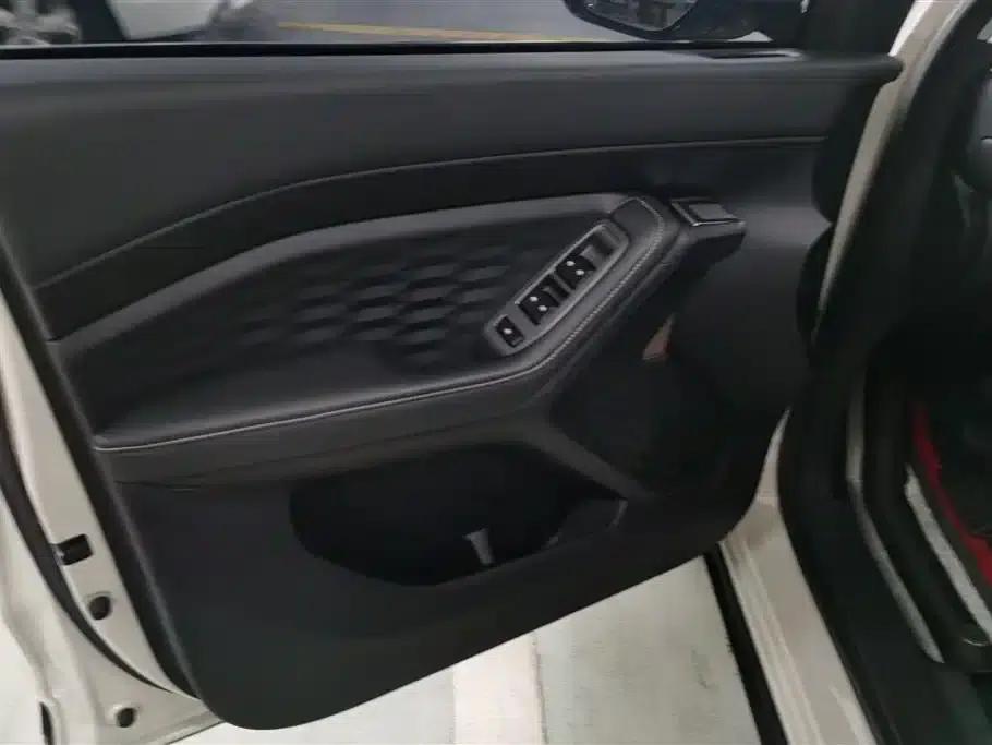 Wuling Xingyun 2023 2.0L DHT Flagship Edition — миниатюра 7