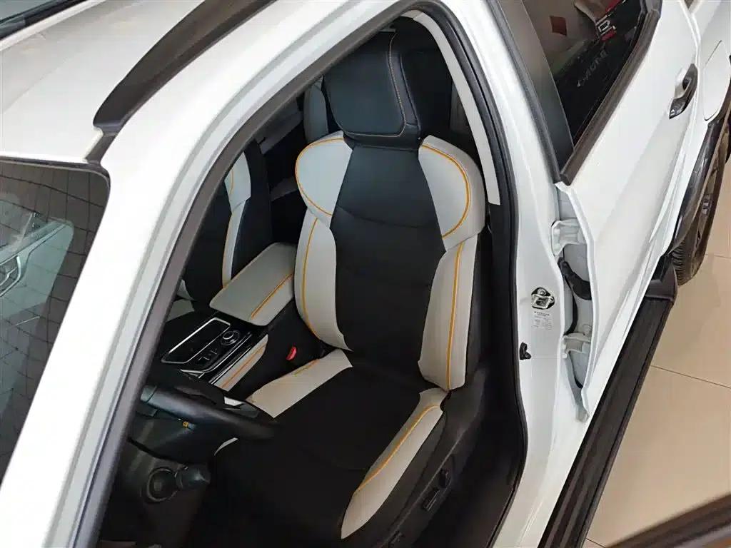 D-MAX 2023 1.9T Automatic 4WD V-CROSS Leading Edition — миниатюра 15