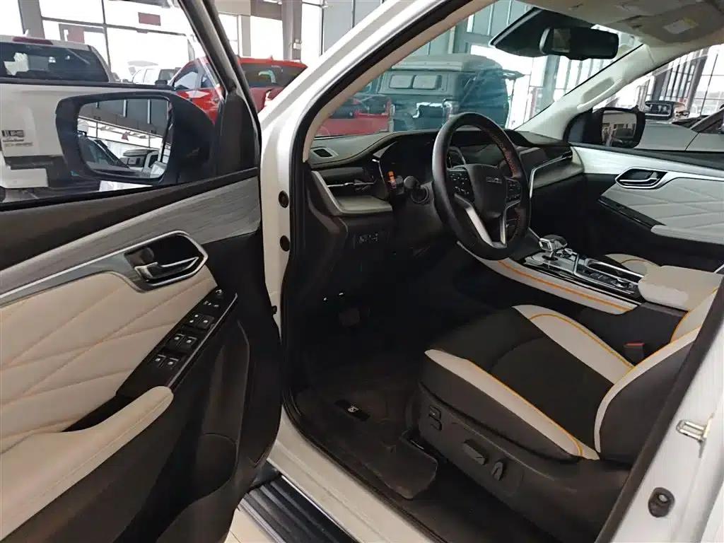 D-MAX 2023 1.9T Automatic 4WD V-CROSS Leading Edition — миниатюра 16