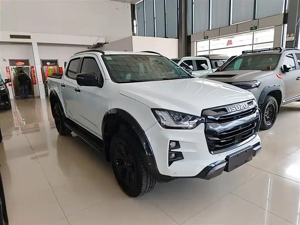 D-MAX 2023 1.9T Automatic 4WD V-CROSS Leading Edition — миниатюра 4