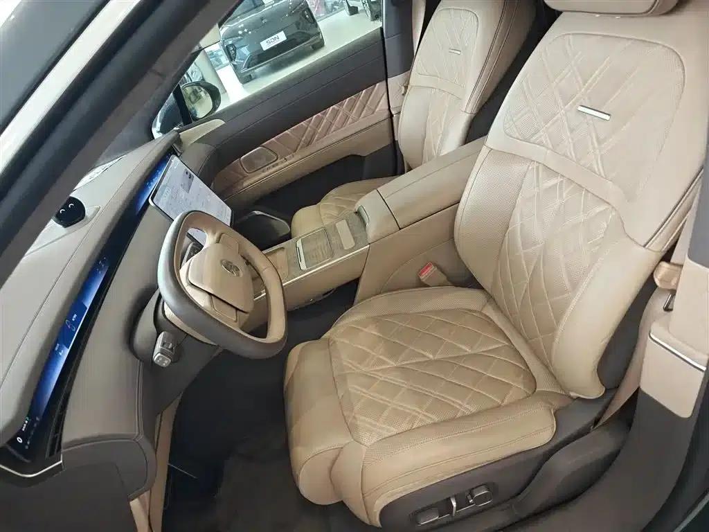 NIO ET9 2025 model 102kWh — миниатюра 11