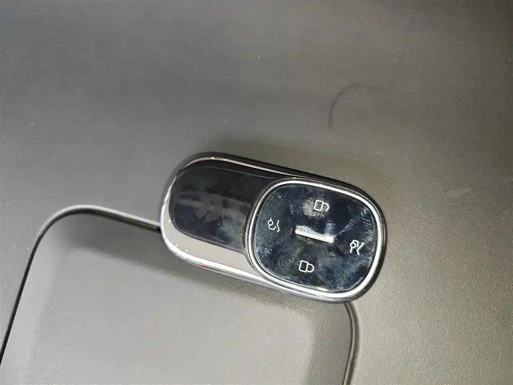 NIO ET9 2025 model 102kWh — миниатюра 17