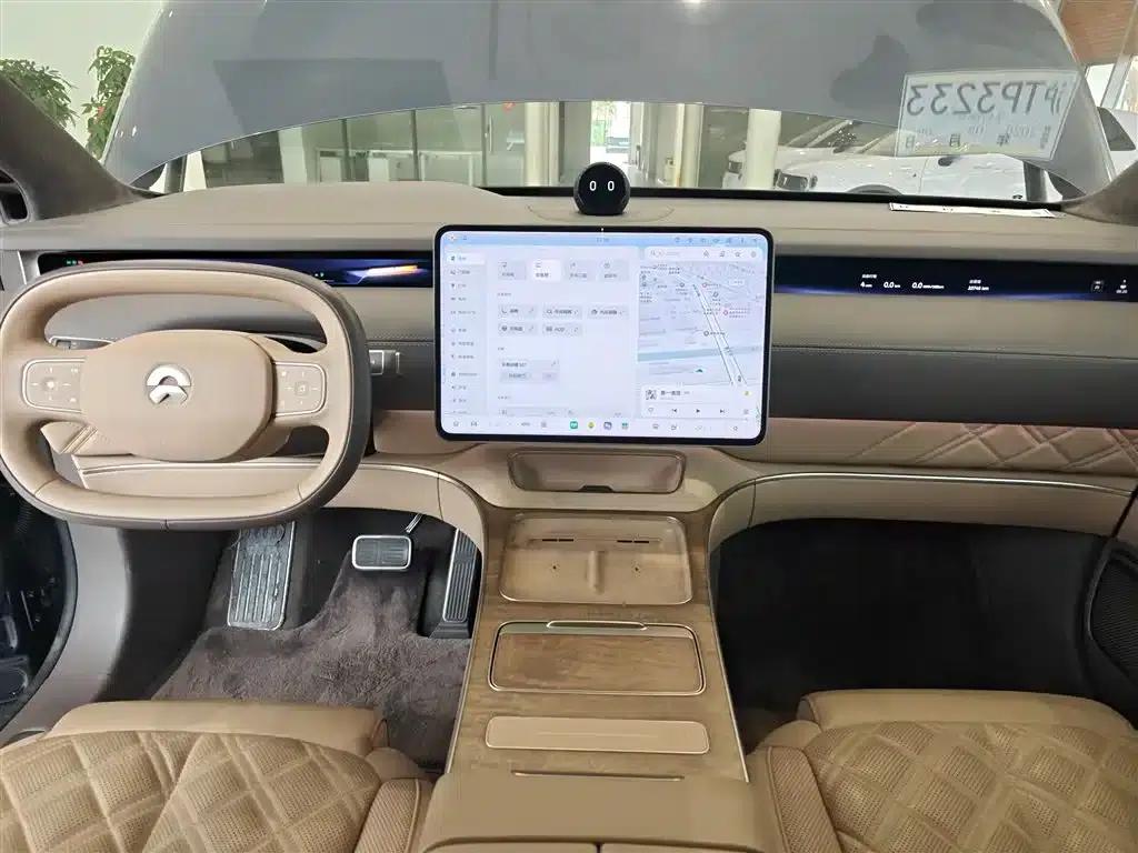 NIO ET9 2025 model 102kWh — миниатюра 9