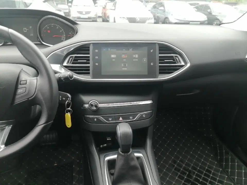 Peugeot 308S 2015 1.2T Automatic Jingchi Edition — миниатюра 16