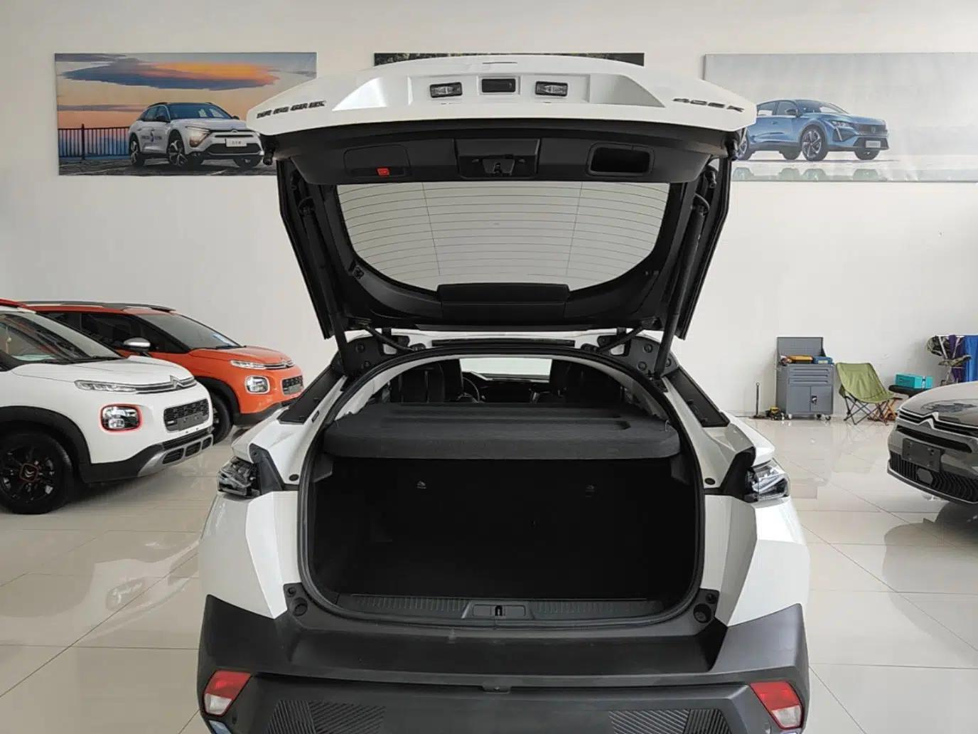 Peugeot 408X 2023 Charm Version — миниатюра 22
