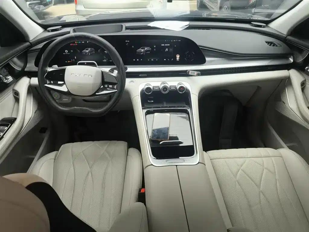 Exeed Yaoguang 2023 400T 4WD Luxury Edition — миниатюра 10