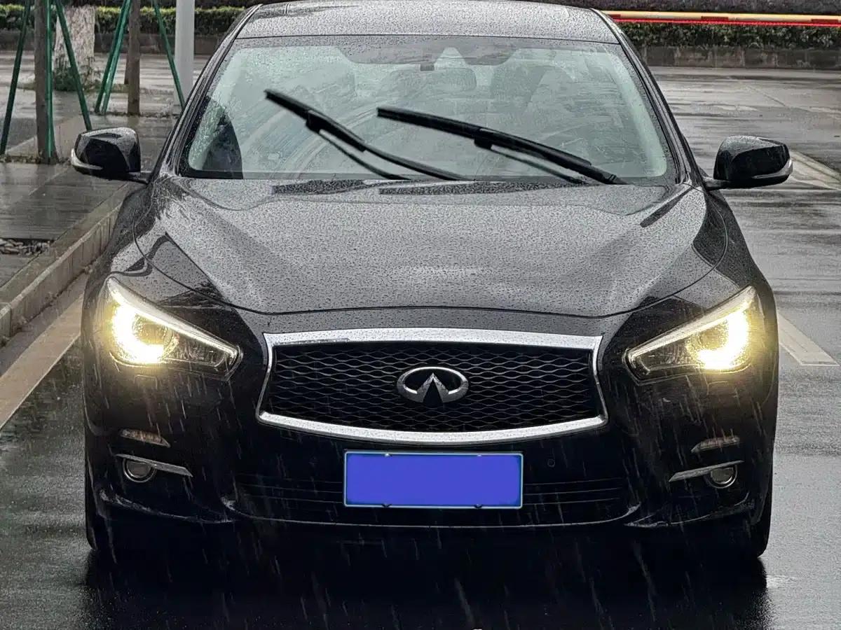 Infiniti Q50 2014 3.7L Comfort Edition — миниатюра 2