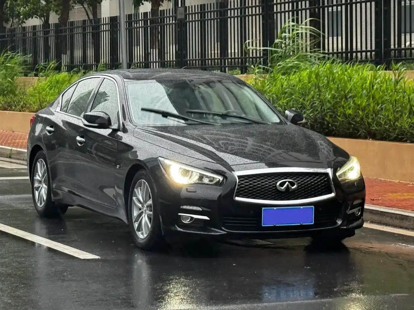 Infiniti Q50 2014 3.7L Comfort Edition — миниатюра 3