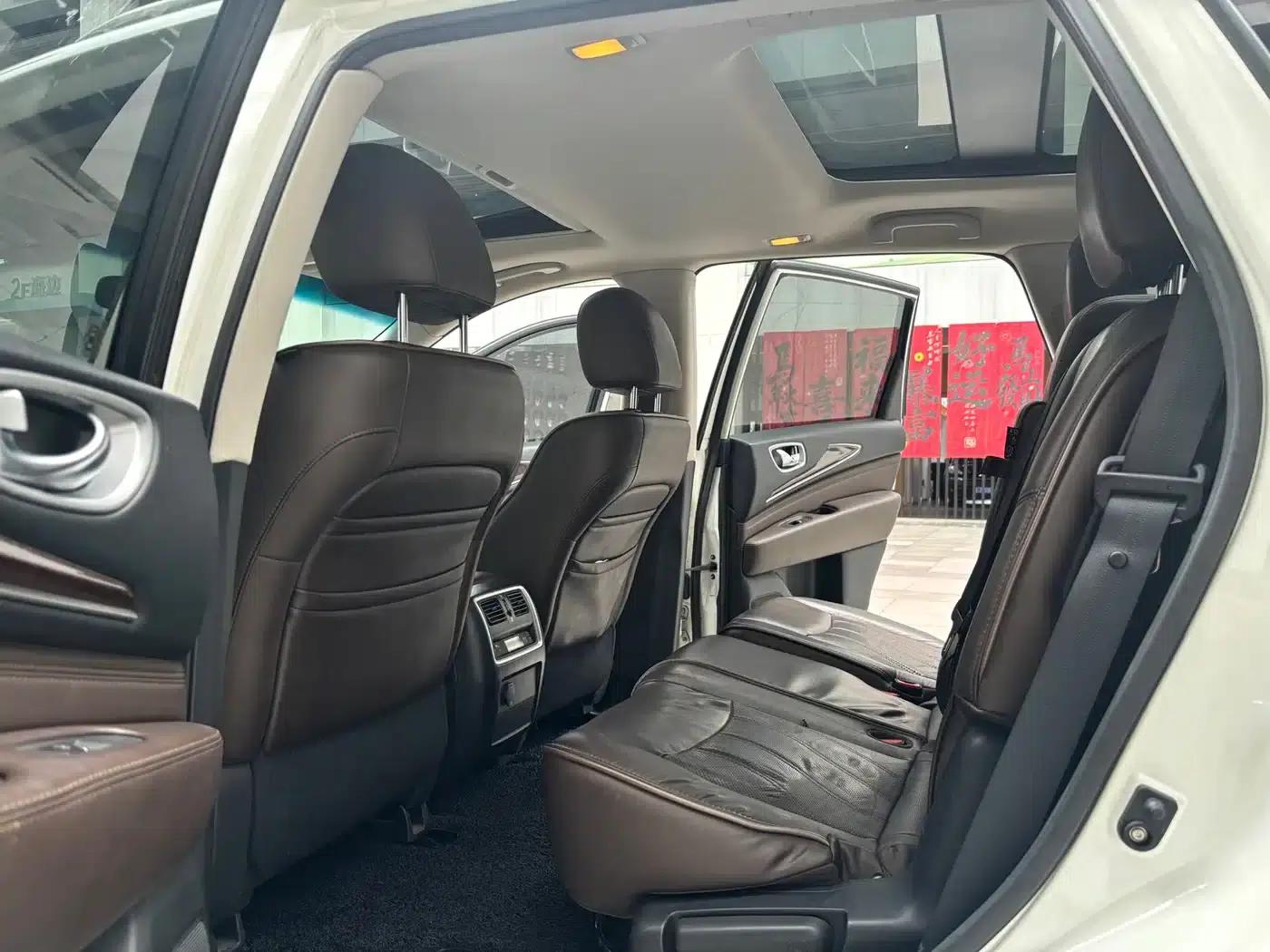 Infiniti JX 2013 JX35 2WD Excellence Edition — миниатюра 9