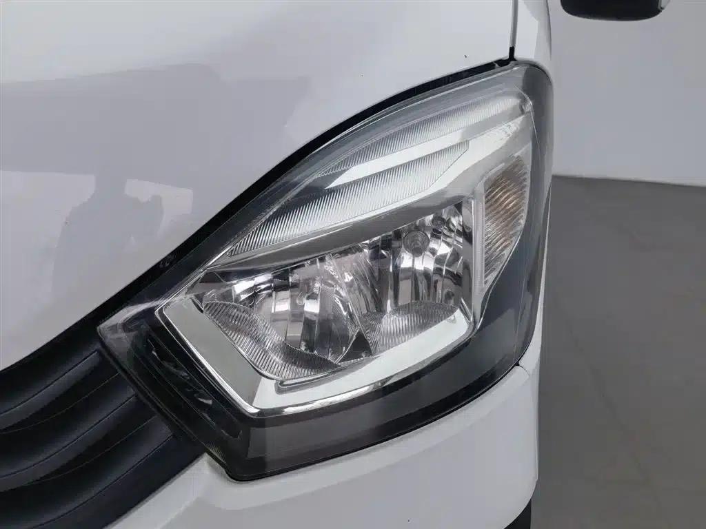 Iveco Daily 2021 2.0T Manual Short Wheelbase Low Roof Side Sliding Door F1A — миниатюра 7