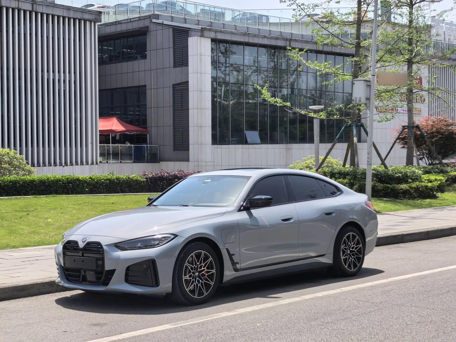 BMW i4 2023 eDrive35 — миниатюра 1