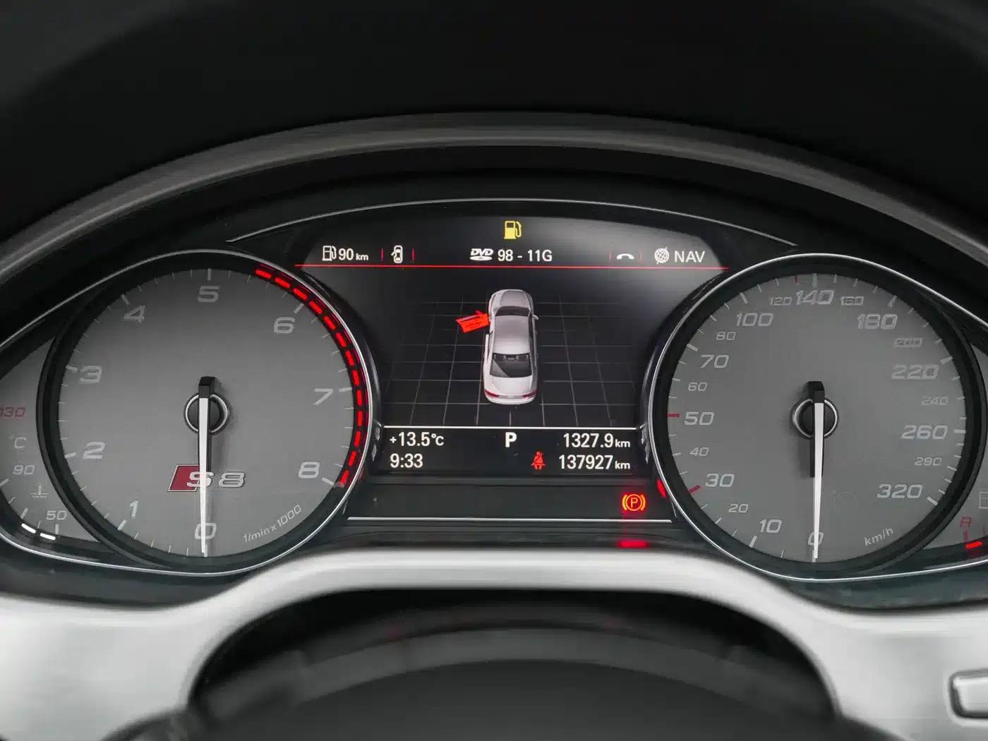 2013 Audi S8 4.0TFSI quattro — миниатюра 15