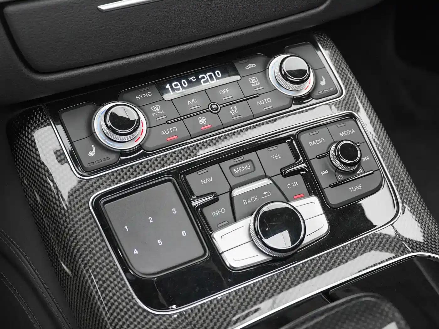 2013 Audi S8 4.0TFSI quattro — миниатюра 18