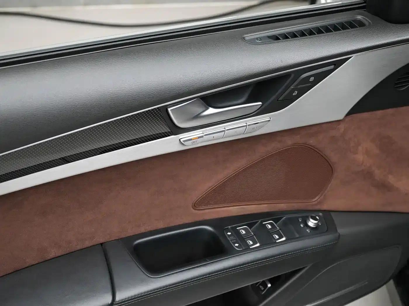 2013 Audi S8 4.0TFSI quattro — миниатюра 8