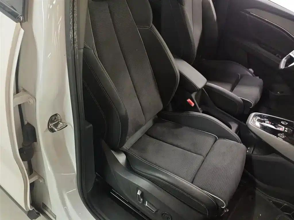 Audi Q5 e-tron 2022 Model 40 e-tron Starry Sky Edition Mech Suit Sun Chaser Edition — миниатюра 25