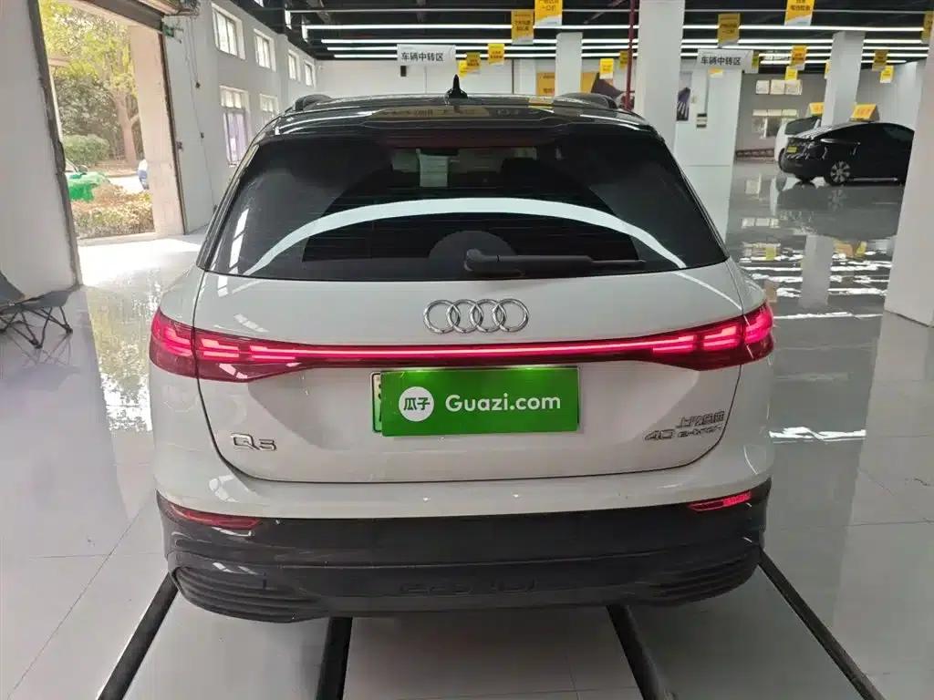 Audi Q5 e-tron 2022 Model 40 e-tron Starry Sky Edition Mech Suit Sun Chaser Edition — миниатюра 6