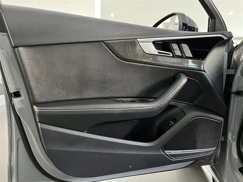 2023 Audi RS 4 RS4 Avant Obsidian Edition — миниатюра 13