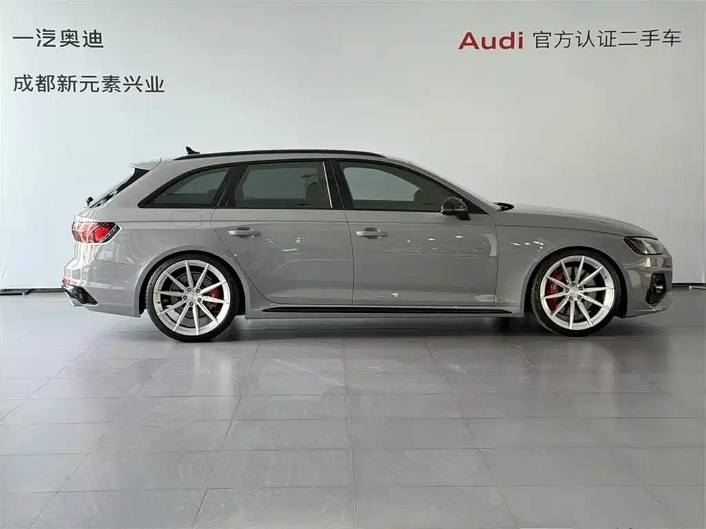 2023 Audi RS 4 RS4 Avant Obsidian Edition — миниатюра 3
