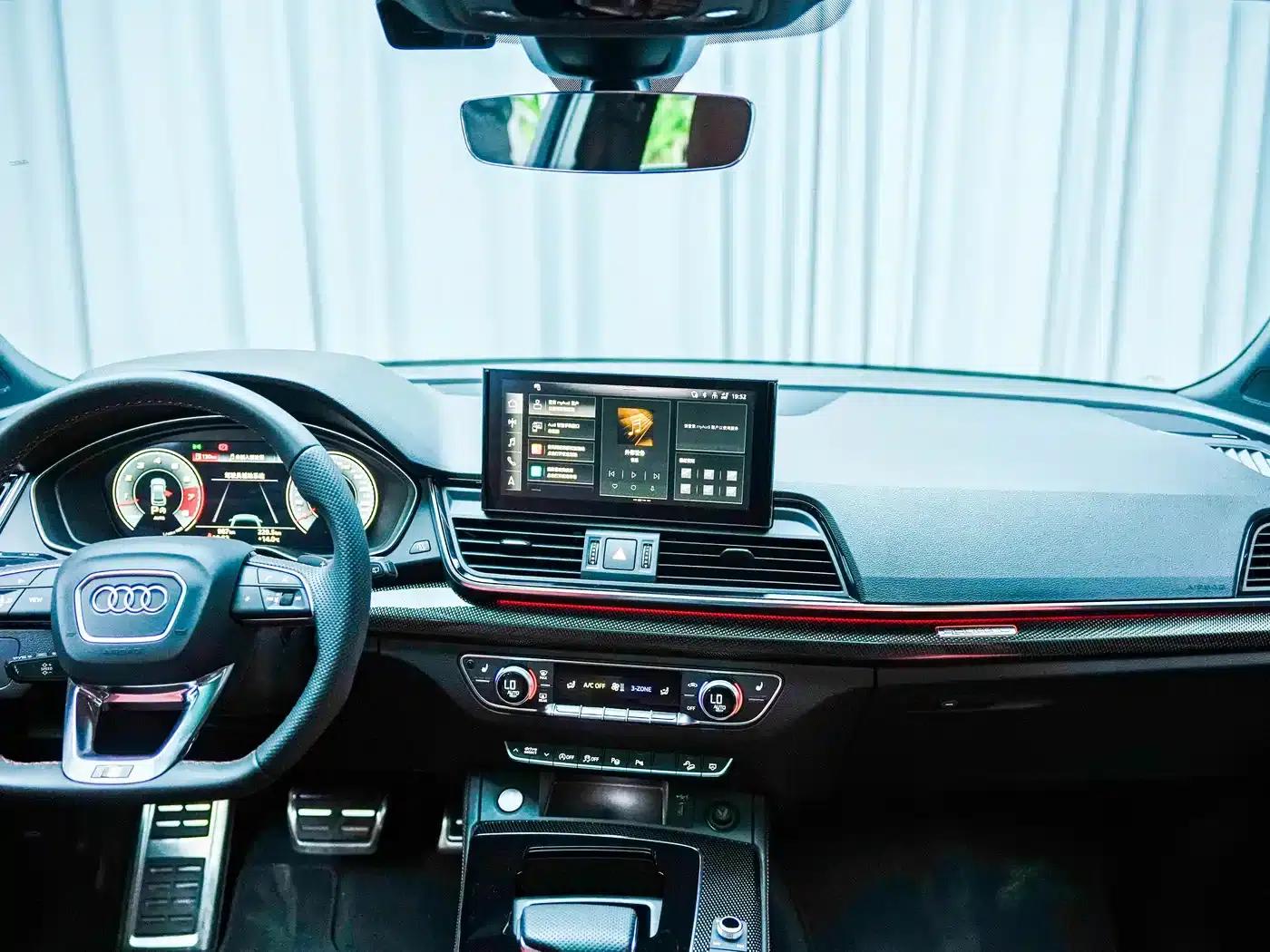 Audi SQ5 Sportback 2023 3.0 TFSI quattro — миниатюра 15
