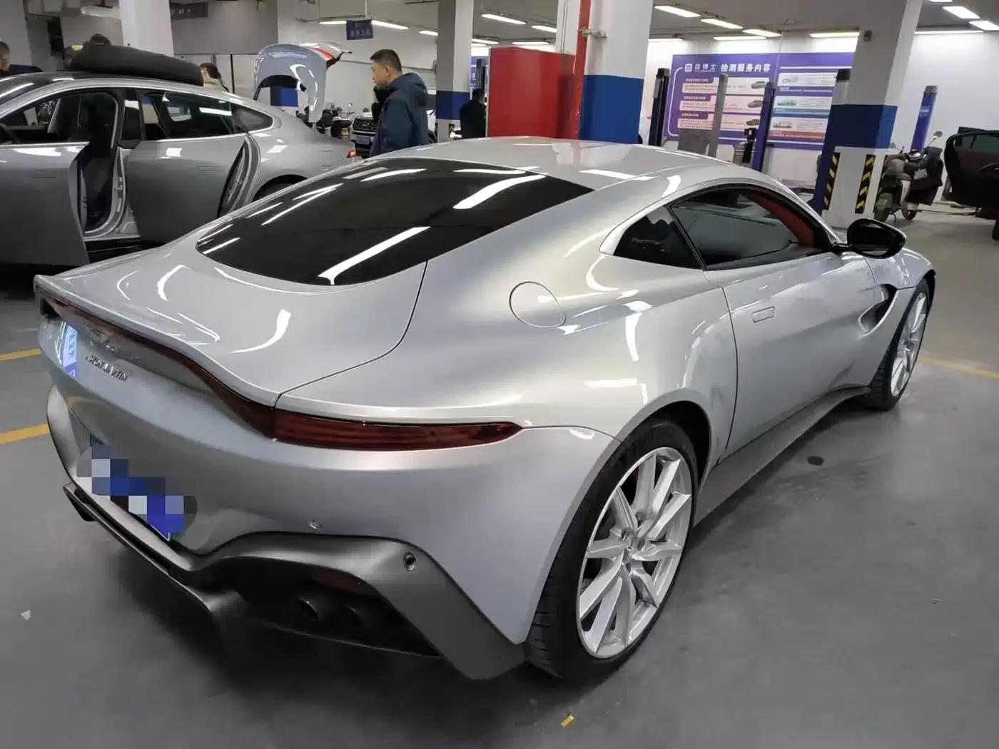 2018 V8 Vantage 4.0T V8 Coupe — миниатюра 2