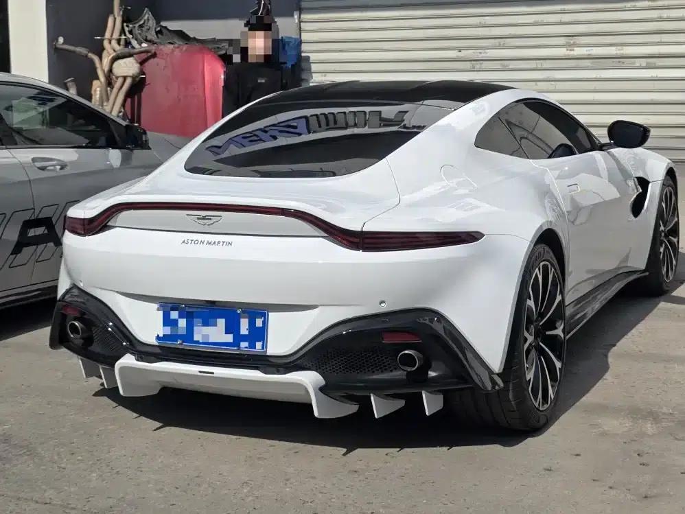 2018 V8 Vantage 4.0T V8 Coupe — миниатюра 5