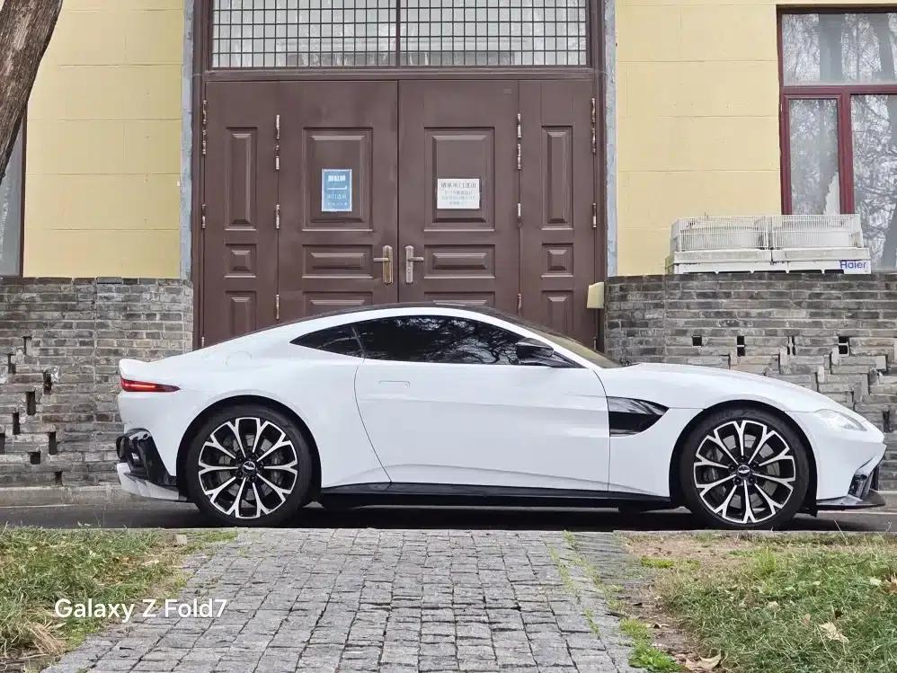2018 V8 Vantage 4.0T V8 Coupe — миниатюра 6