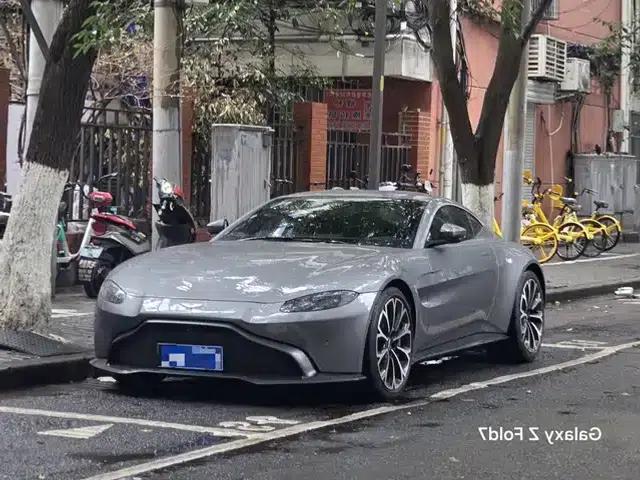 2018 V8 Vantage 4.0T V8 Coupe