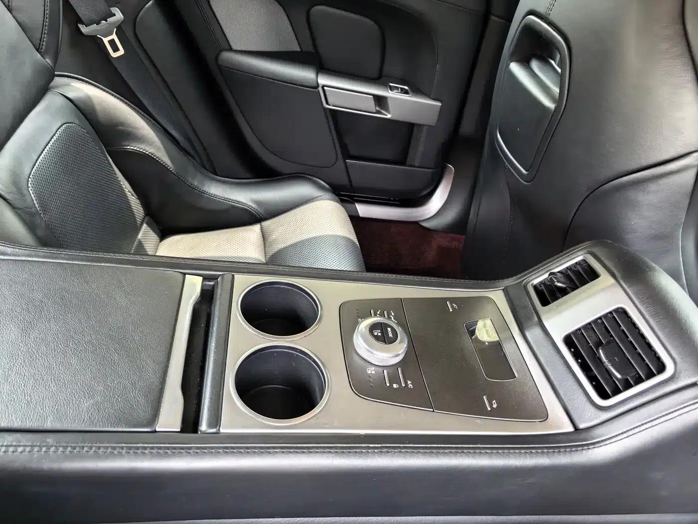 2016 Rapide 6.0L Rapide CE — миниатюра 14