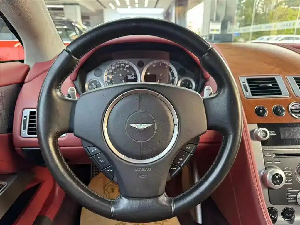 2010 Rapide 6.0L — миниатюра 8
