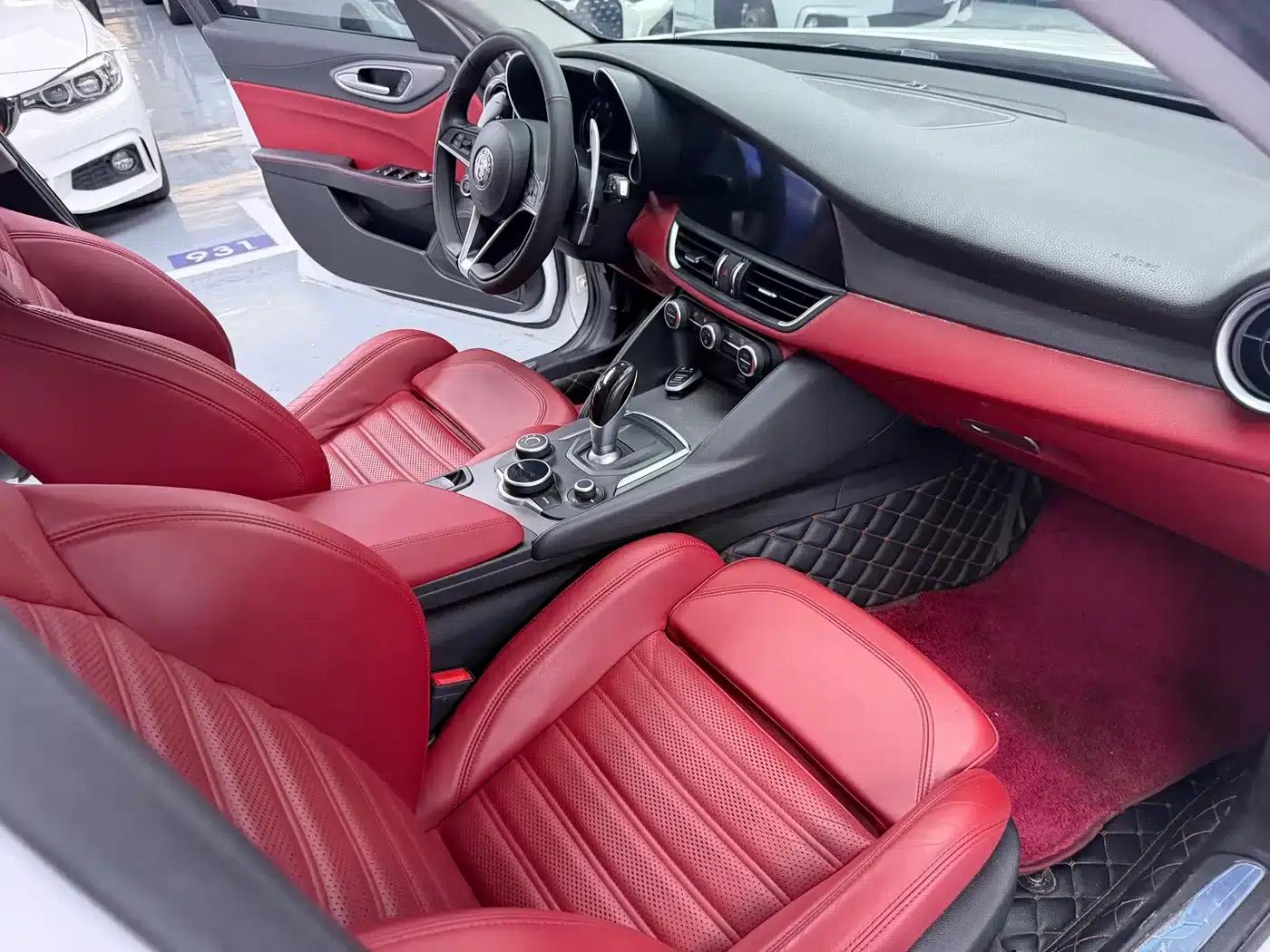 Giulia Juliet 2017 2.0T 280HP Luxury Edition — миниатюра 14