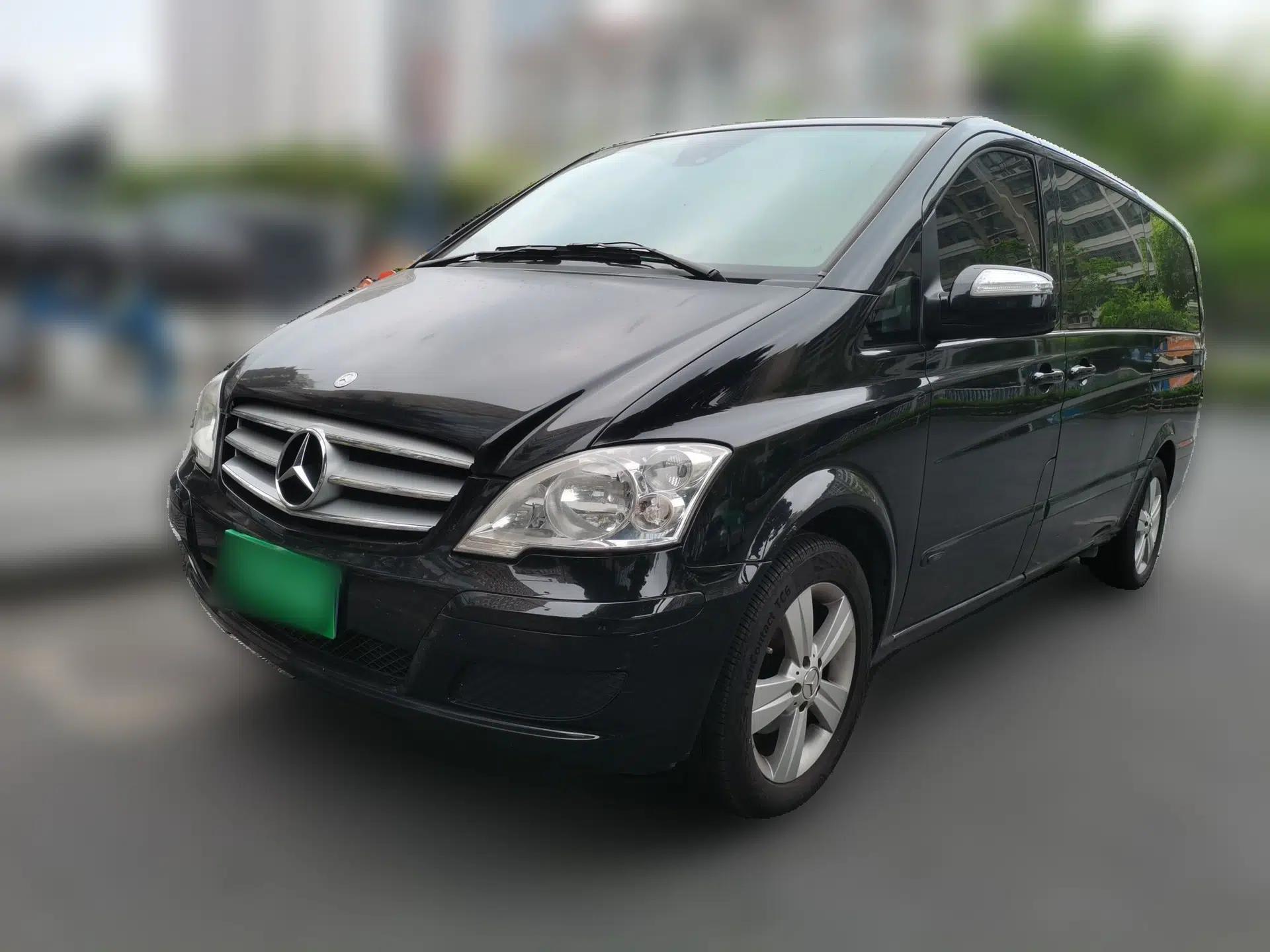 Mercedes-Benz Viano 2011 2.5L Luxury Edition — миниатюра 1