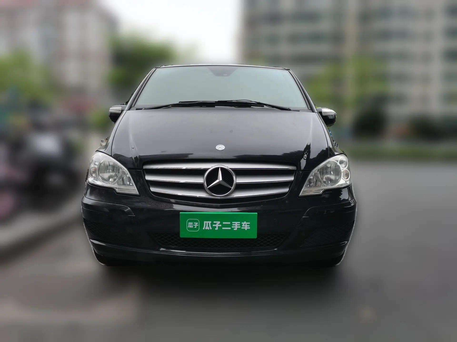 Mercedes-Benz Viano 2011 2.5L Luxury Edition — миниатюра 2