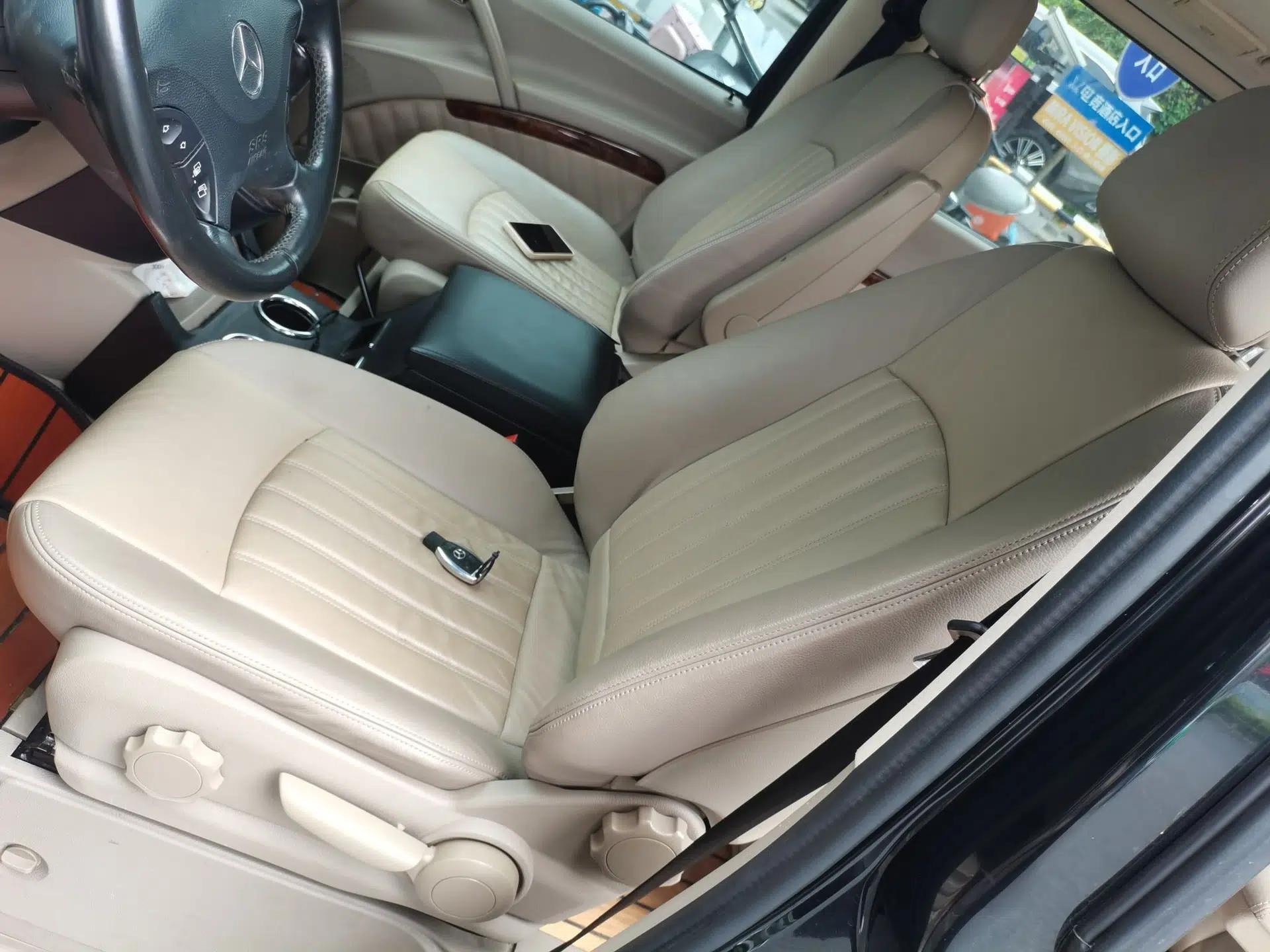 Mercedes-Benz Viano 2011 2.5L Luxury Edition — миниатюра 16