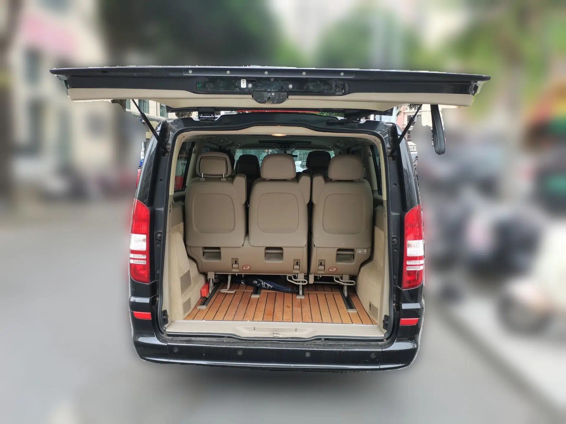 Mercedes-Benz Viano 2011 2.5L Luxury Edition — миниатюра 20