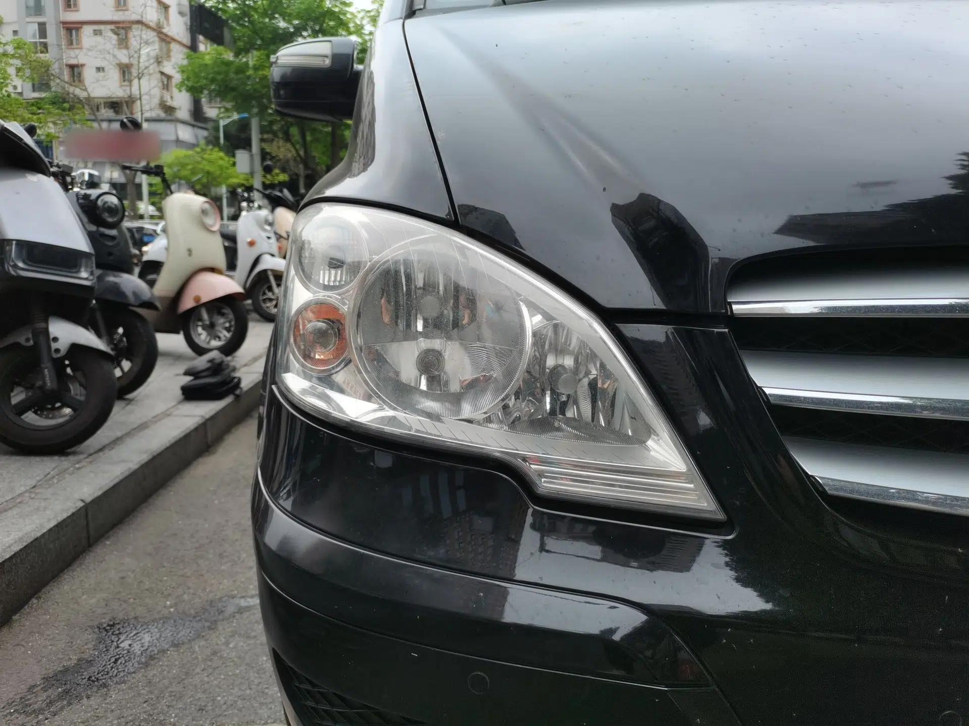 Mercedes-Benz Viano 2011 2.5L Luxury Edition — миниатюра 7