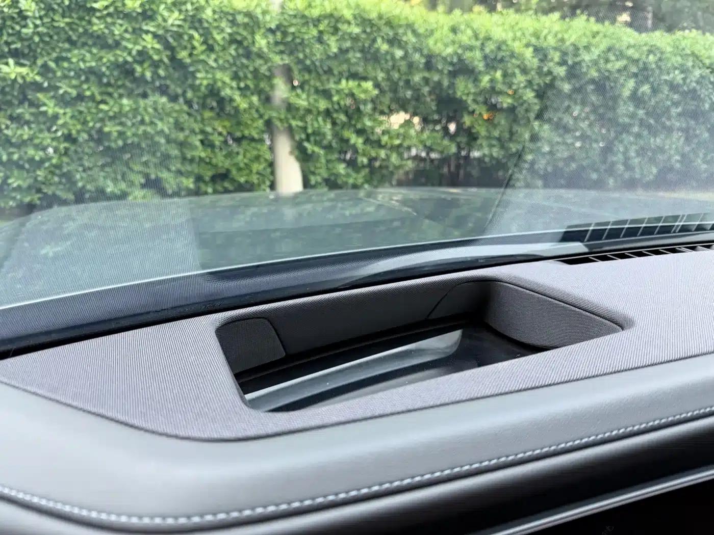 BMW i7 2023 eDrive50L M Sport Package — миниатюра 12