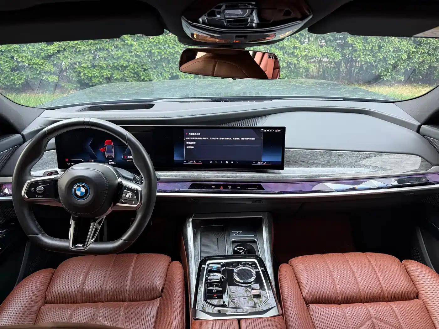 BMW i7 2023 eDrive50L M Sport Package — миниатюра 14