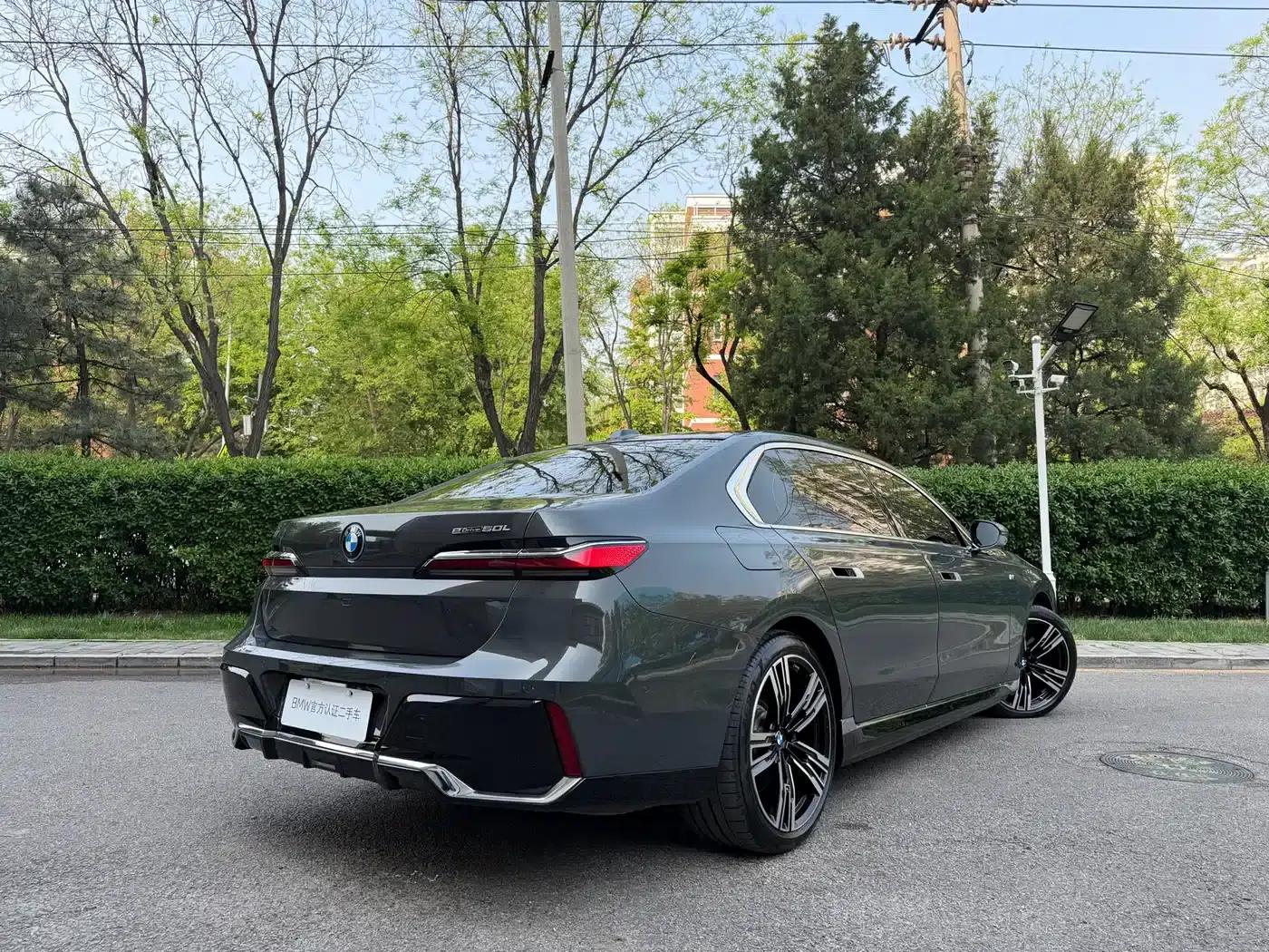 BMW i7 2023 eDrive50L M Sport Package — миниатюра 5