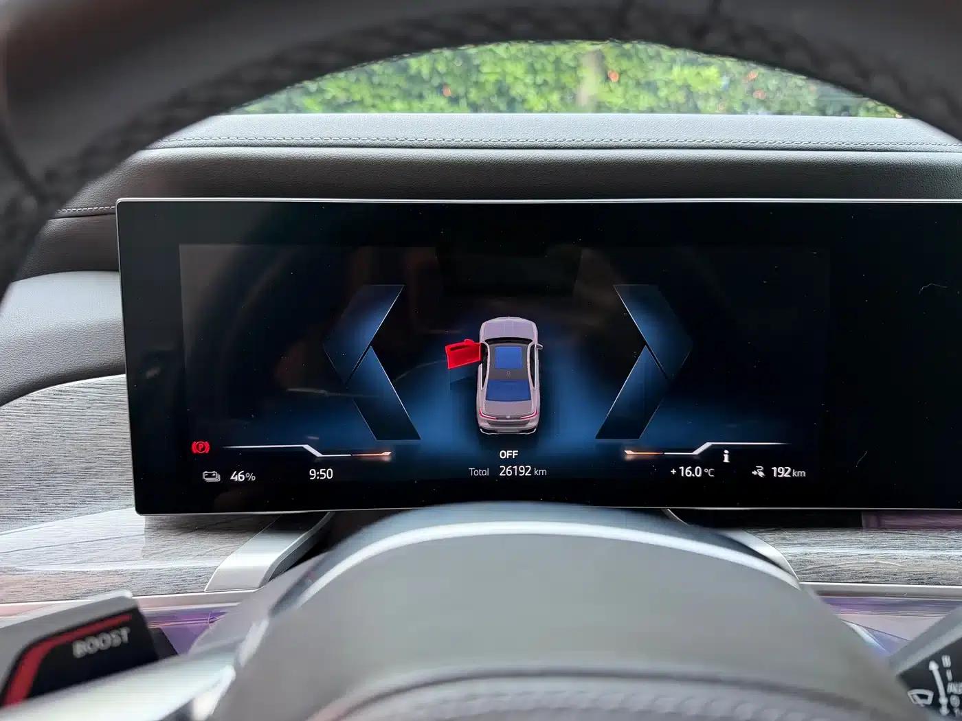 BMW i7 2023 eDrive50L M Sport Package — миниатюра 10