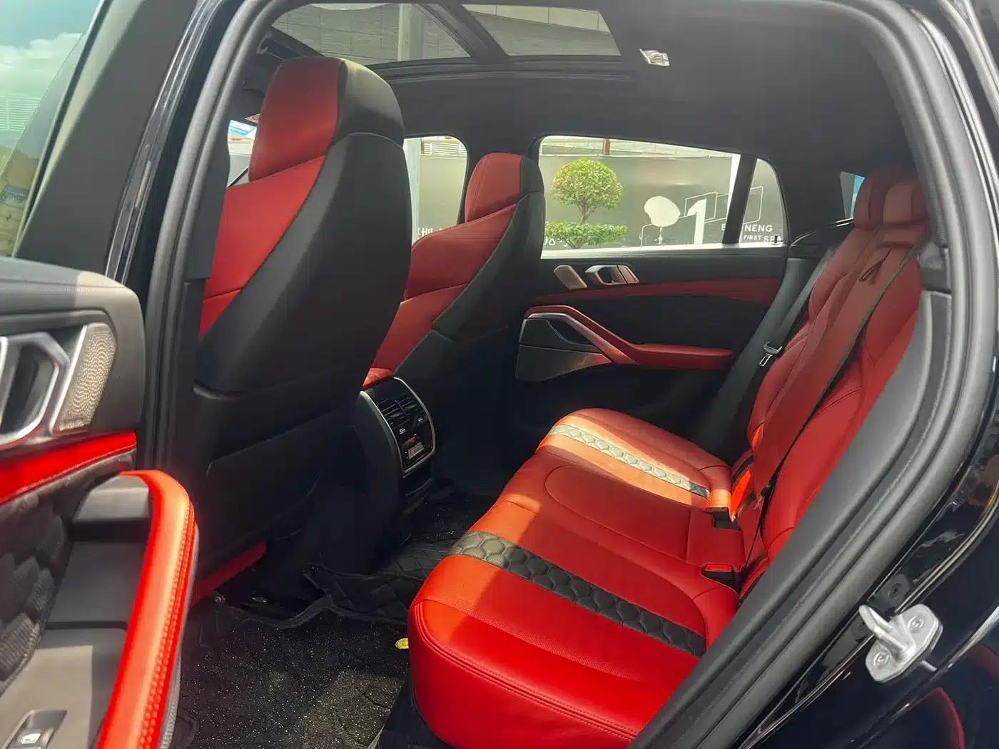 2022 BMW X6 M — миниатюра 8