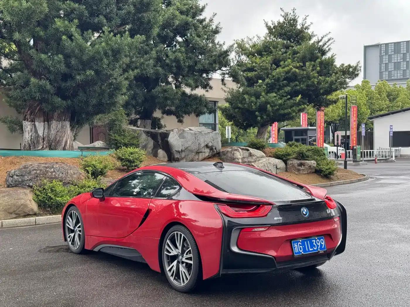 BMW i8 2016 Proton Red Limited Edition — миниатюра 8