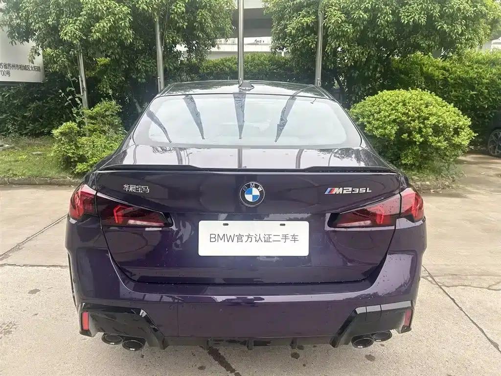 2025 BMW M235L — миниатюра 11
