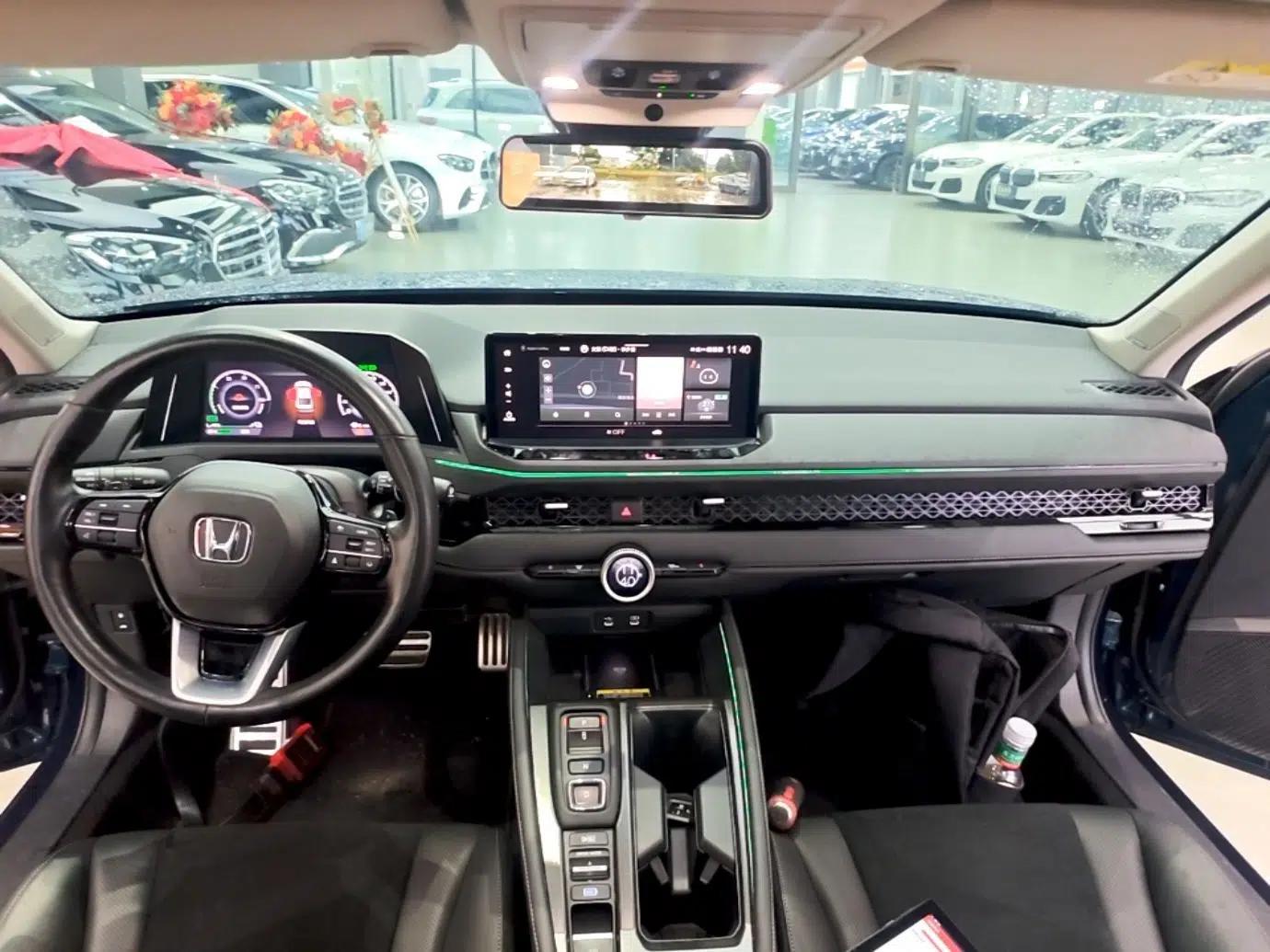 Honda Accord New Energy 2023 2.0L ePHEV Flagship Edition — миниатюра 12