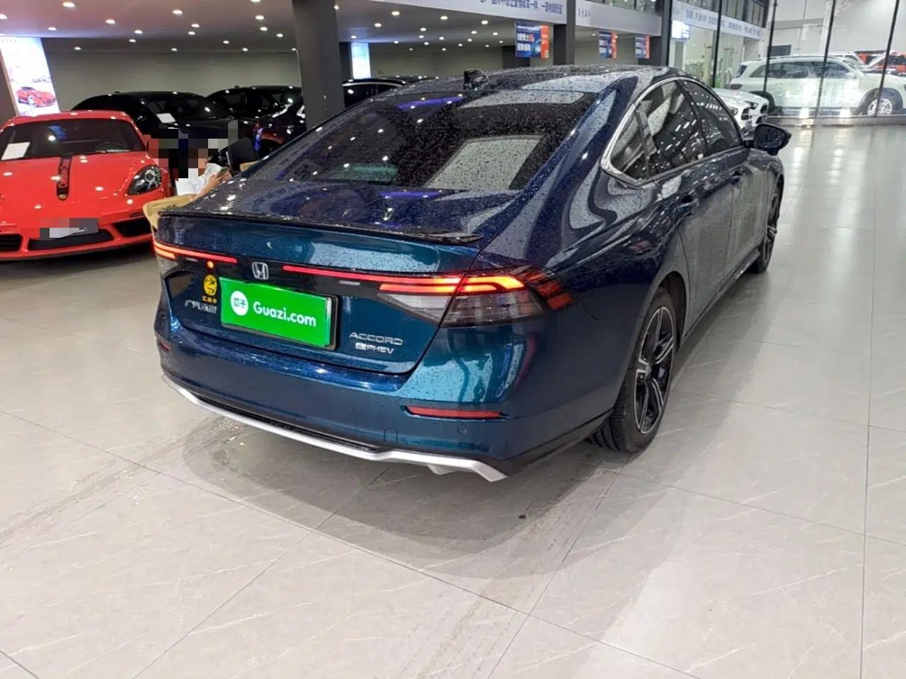 Honda Accord New Energy 2023 2.0L ePHEV Flagship Edition — миниатюра 4