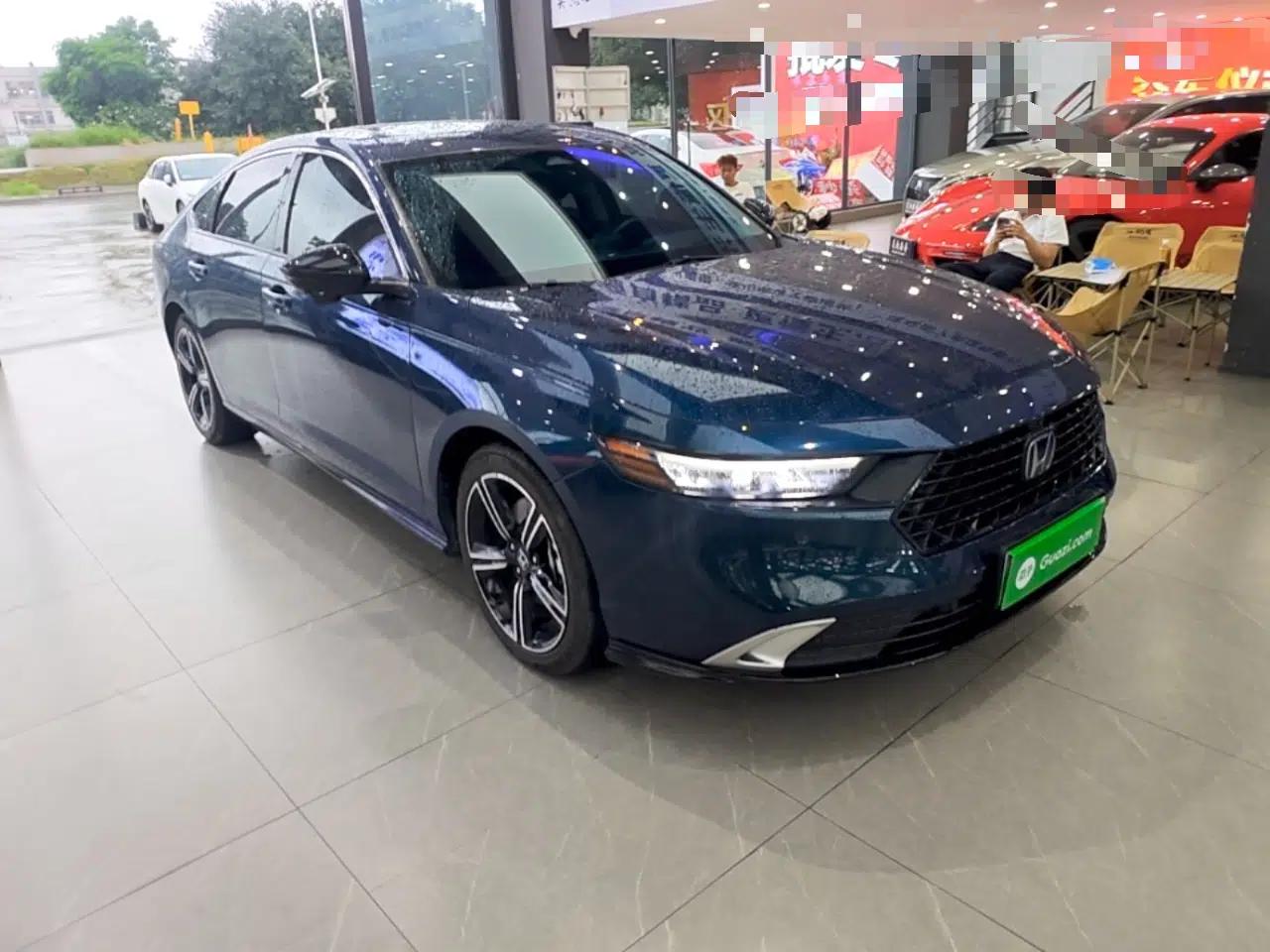 Honda Accord New Energy 2023 2.0L ePHEV Flagship Edition — миниатюра 6