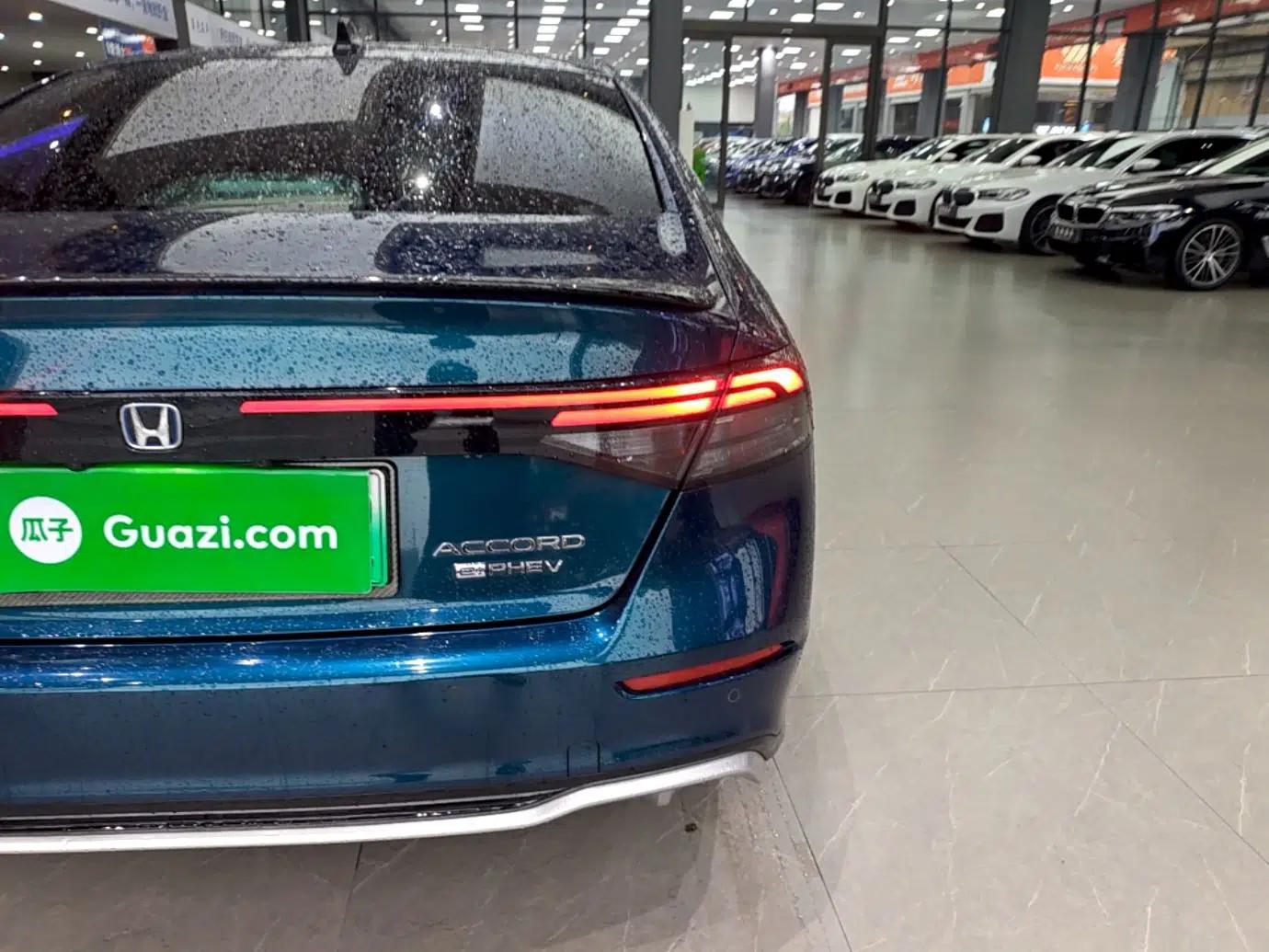 Honda Accord New Energy 2023 2.0L ePHEV Flagship Edition — миниатюра 8