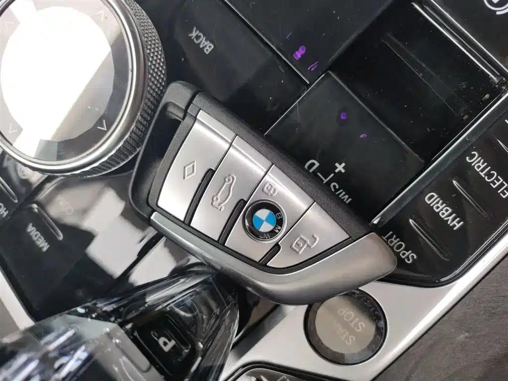 BMW X5 PHEV (Imported) 2021 xDrive45e M Sport Package — миниатюра 17