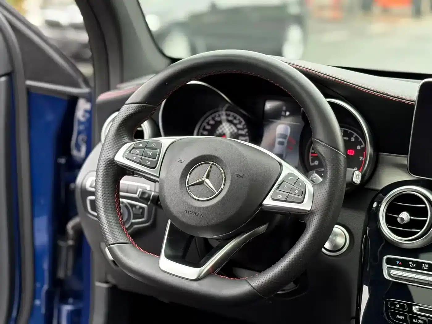 Mercedes-Benz GLC Coupe AMG 2017 AMG GLC 43 4MATIC Coupe SUV — миниатюра 17