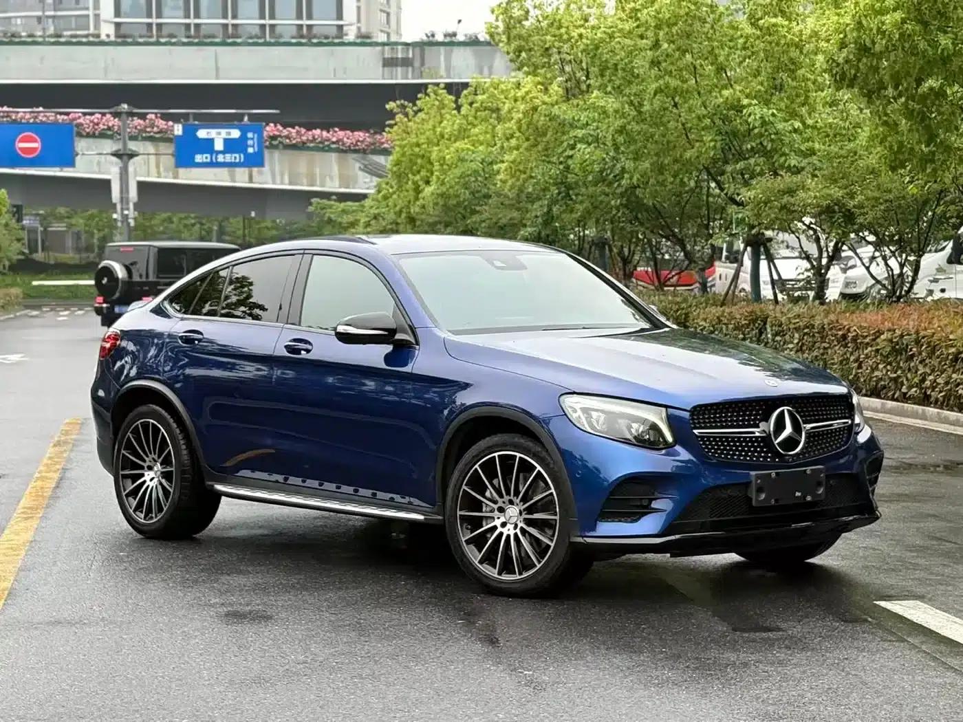 Mercedes-Benz GLC Coupe AMG 2017 AMG GLC 43 4MATIC Coupe SUV — миниатюра 3